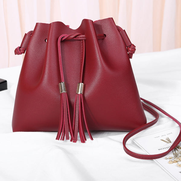 Tassel bucket coin purse